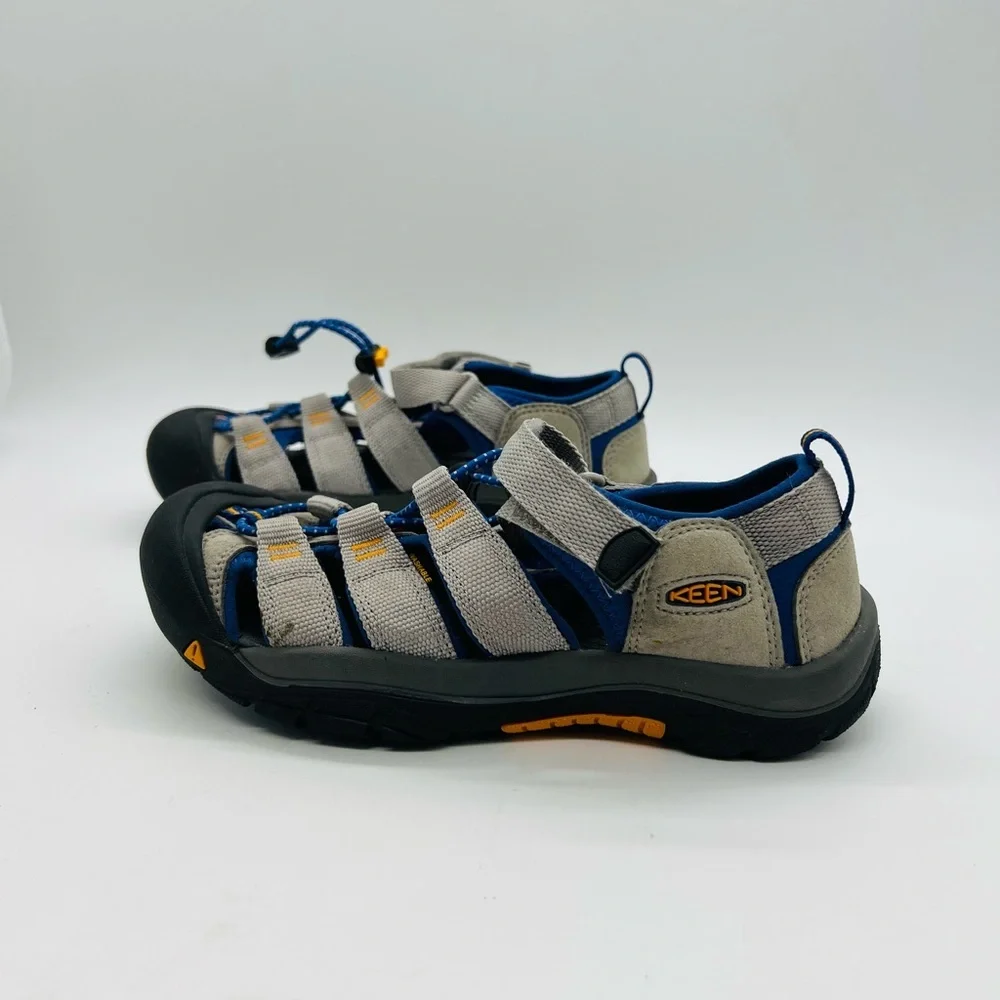 KEEN Newport H2 Boys Closed Toe Hybrid Sandals – Gray with Blue Accents Size 4